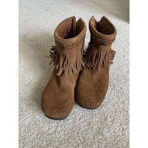 MINNETONKA Moccasins Ankle High Top Fringe Boots Brown Suede Size 7 Back Zip